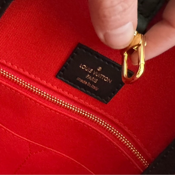 Louis Vuitton On The Go GM - Picture 16 of 17